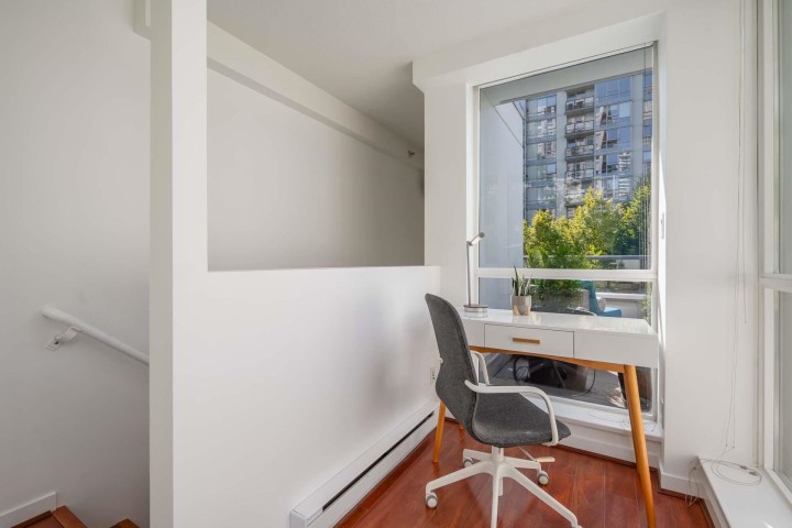 Photo 22 at 970 Beatty Street, Yaletown, Vancouver West