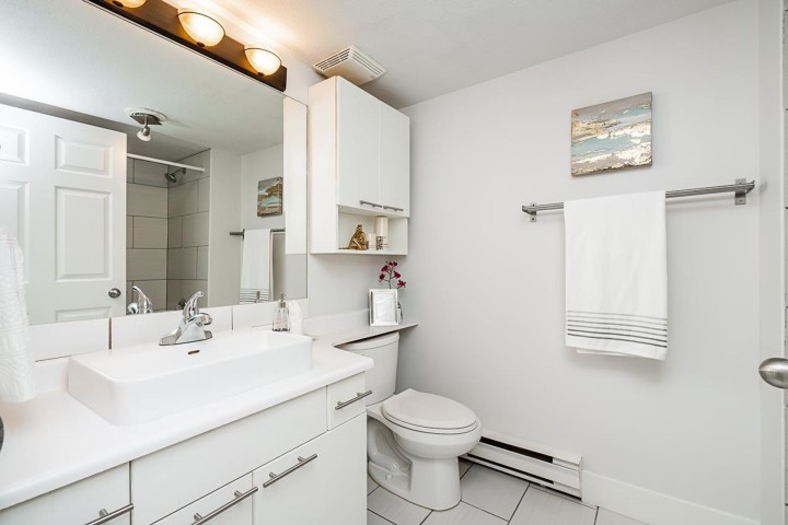 Photo 15 at 307 - 988 W 16th Avenue, Cambie, Vancouver West