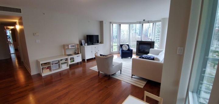 Photo 3 at 704 - 499 Broughton Street, Coal Harbour, Vancouver West