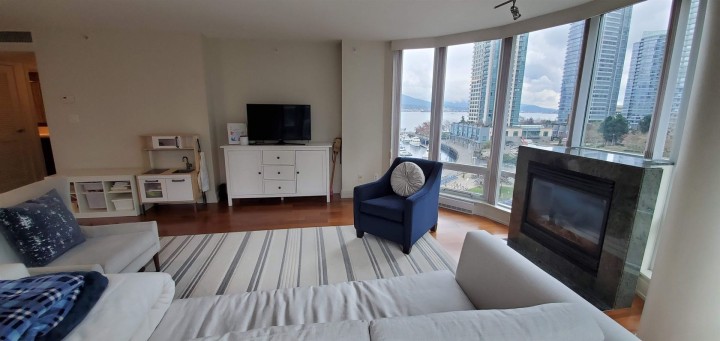 Photo 7 at 704 - 499 Broughton Street, Coal Harbour, Vancouver West