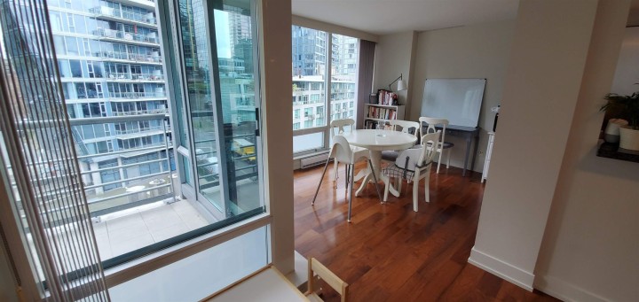 Photo 9 at 704 - 499 Broughton Street, Coal Harbour, Vancouver West