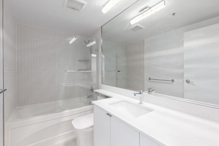 Photo 13 at 503 - 2036 W 10th Avenue, Kitsilano, Vancouver West