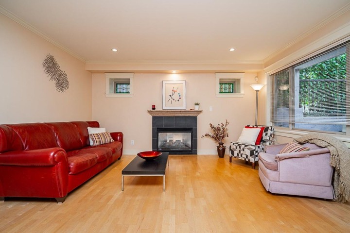 Photo 8 at 2311 W 8th Avenue, Kitsilano, Vancouver West