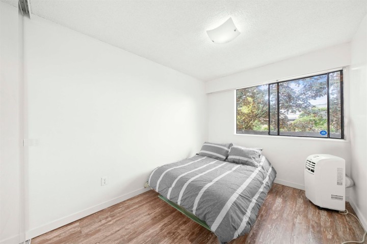 Photo 7 at 302 - 2080 Maple Street, Kitsilano, Vancouver West