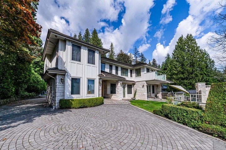 Photo 2 at 1361 Mathers Avenue, Ambleside, West Vancouver