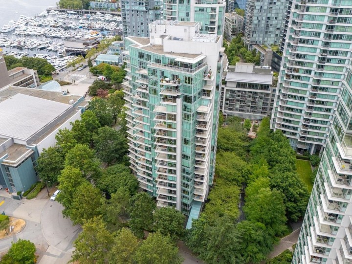 Photo 23 at 601 - 1650 Bayshore Drive, Coal Harbour, Vancouver West